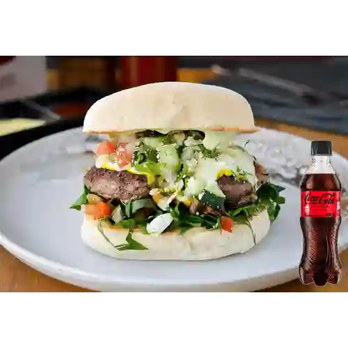 Sándwich Cordero Sirio-Libanes +Cocacola S/az 400ml