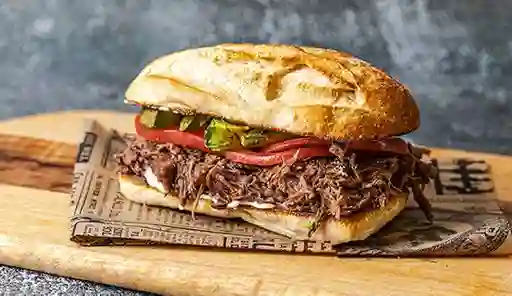 Sandwich con Carne Desmechada