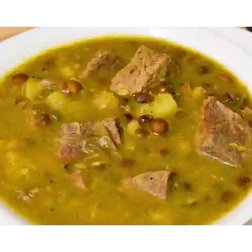 Sancocho de Guandu con Carne Salada