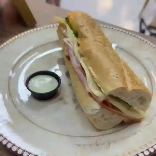 Sandwich Jamón y Queso