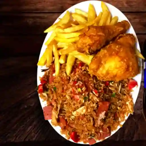Arroz chino 1/4 de pollo broaster