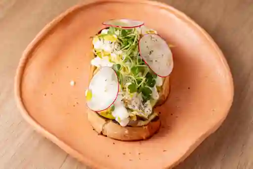 Tostada Aguacate