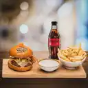 California Burger Acompañada de Homemade Potatoes