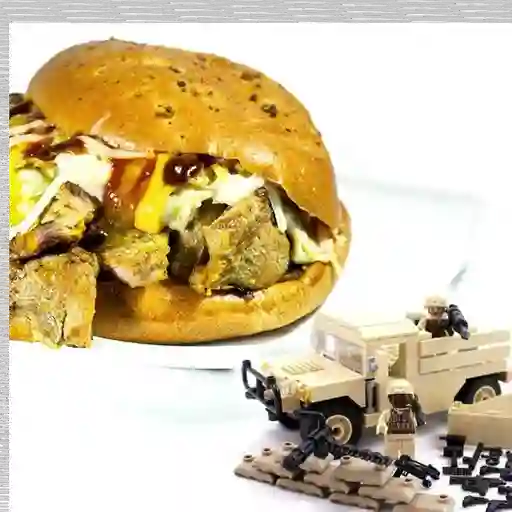 Hamburguesa soldado cantimplora