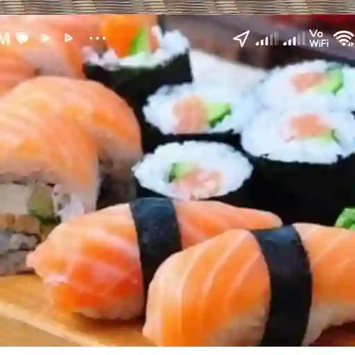 24 Makis mixtos + 8 niguiris mixtos