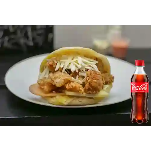 Combo Arepa de Chicharrón + Coca Cola Original 400 ml