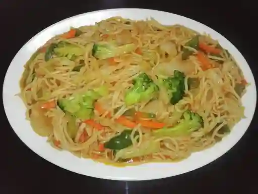Lo Mein con Vegetales