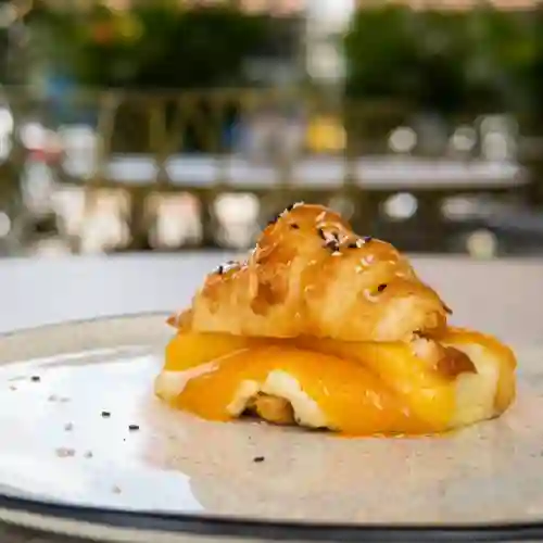 Croissant 4 quesos