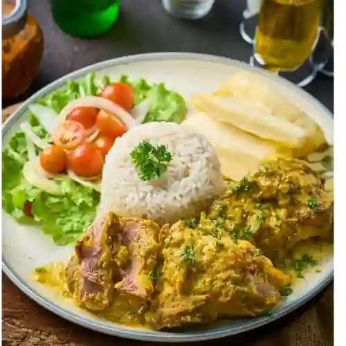 Carnero Guisado en Salsa Coco