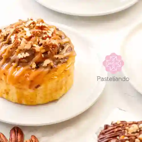 Rollo caramelo y nuez