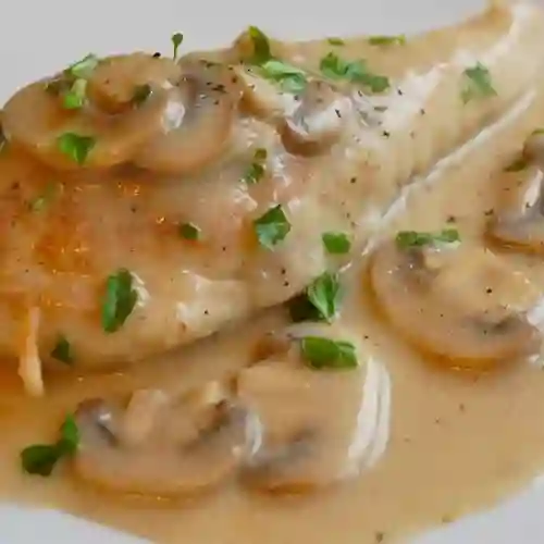 Pechuga en Salsa de Champiñones