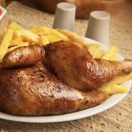 Medio Pollo + Papas Fritas