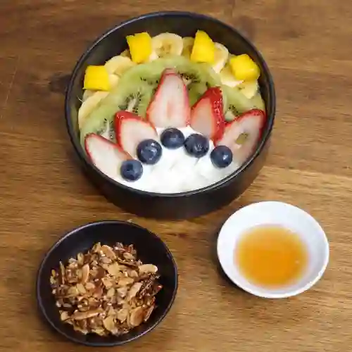 Bowl de Frutas con Yogurt