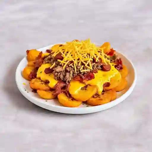 Salchipapa Con Carne Y Maduro