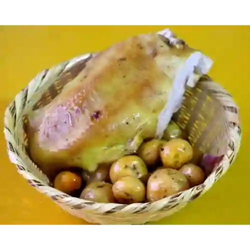 Pechuga de Gallina Gigante con Papa