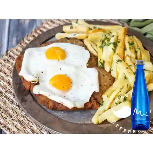 Combo Milanesa a Caballo + Manantial Sin Gas 500 ml