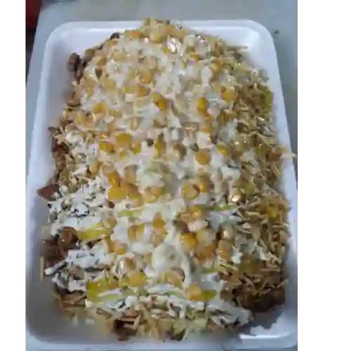 Salchipapa Combinada Mozzarella y Bebida