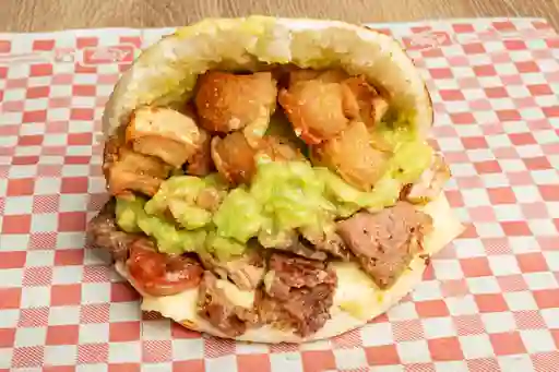 Arepa Súper Parrillera