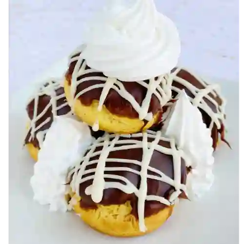 Profiteroles