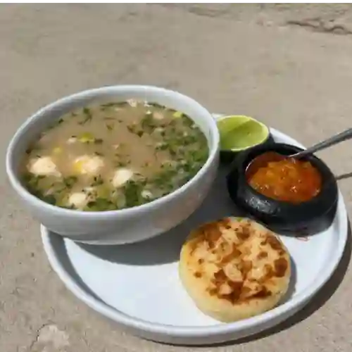 Caldo de Pollo