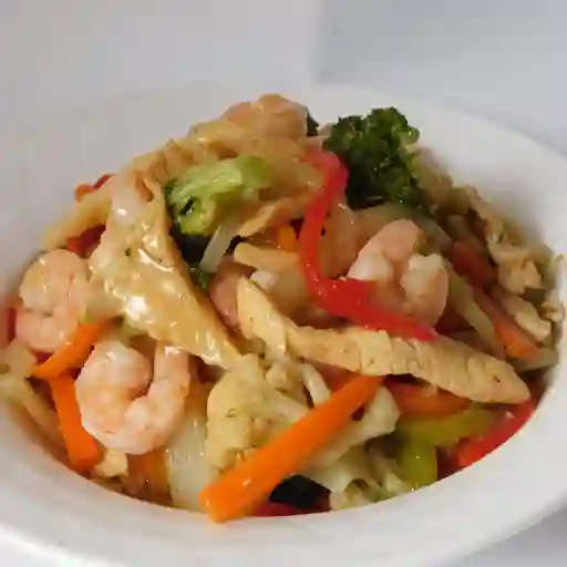Chopsuey pollo/camaron