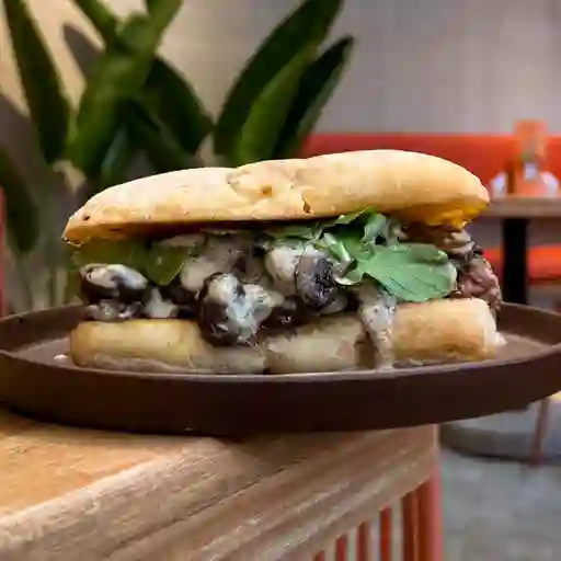 Sándwich steak pimienta