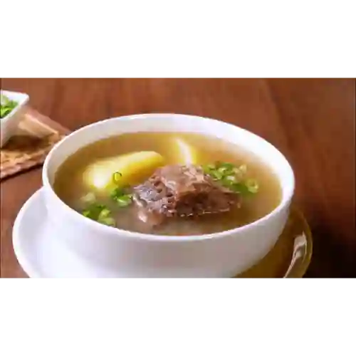 Caldo de Costilla (arepa+ Café)