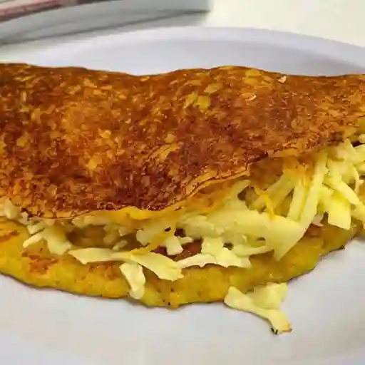 Cachapa con Pollo, Queso y Plátano