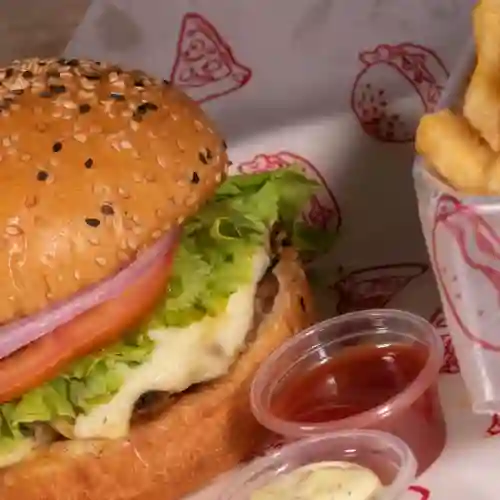 Burger Pollo Clasica + Papas + Gaseosa
