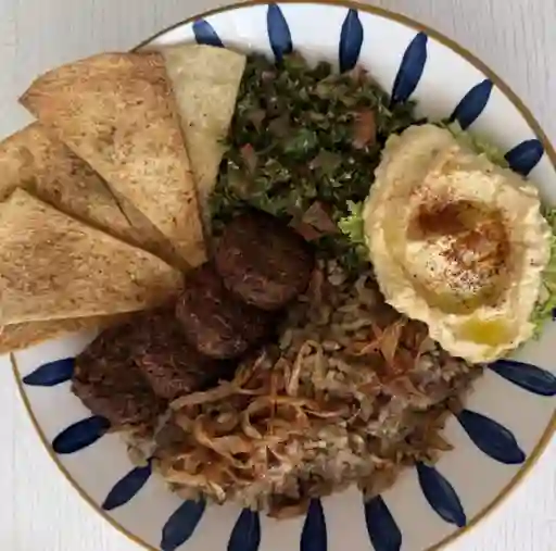 Bowl de Falafel y Gaseosa