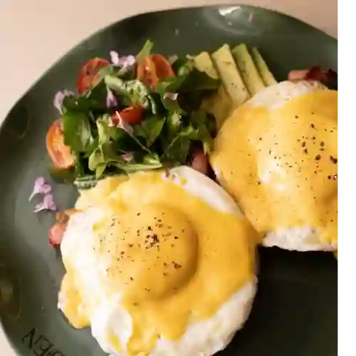 Huevos Benedictinos