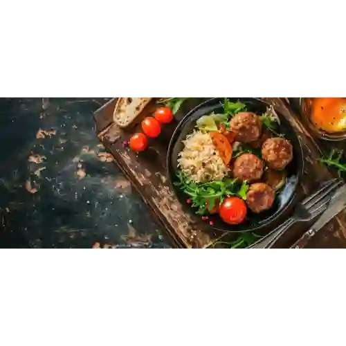 Bowl Albóndigas en Salsa