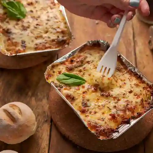 Combo Pareja 2 Lasañas 2 Gaseosas 400 ml