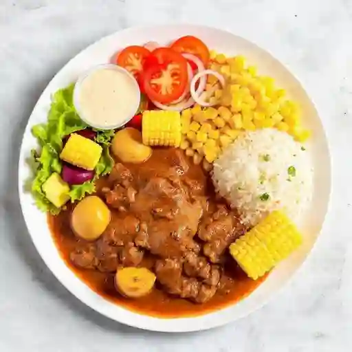 Cordero en Salsa Criolla