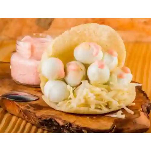Arepa Huevo de Codorniz y Queso Blanco