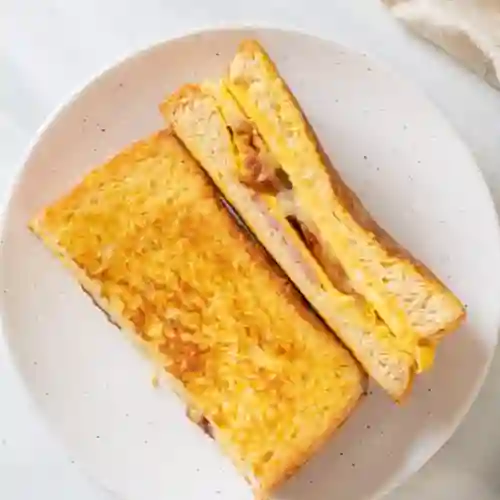 Egg Cheddar Sándwich