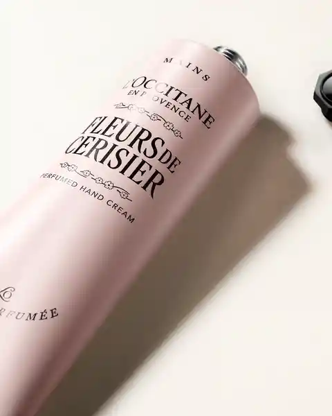 Crema Para Manos Fleurs De Cerisier (antes Flor De Cerezo) Loccitane