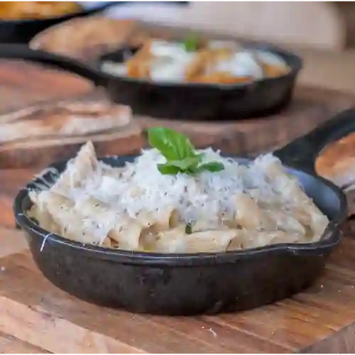 Pasta Bianca con Pollo