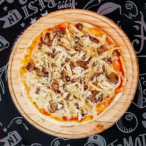 Pizza de Pollo y Champiñones