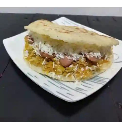 Arepa Chorizo y Pollo