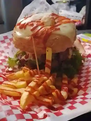 Hamburguesa Clásica Combo