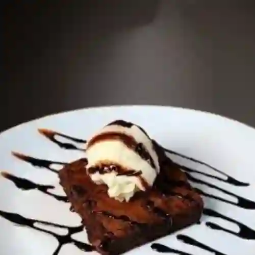 Brownie con Helado