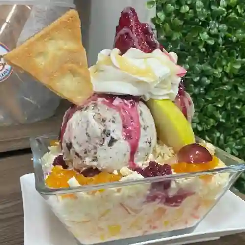 Ensalada Urbana 600Gr + 2 Bolas Helado