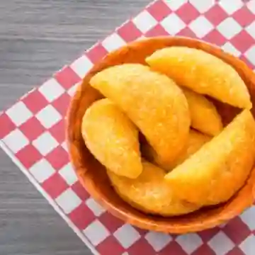 Empanada Frita Criolla