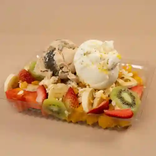 Ensalada de Frutas con Helado