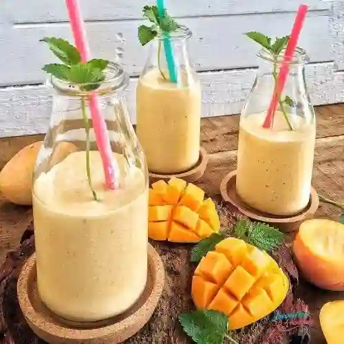 Jugo en Leche Mango