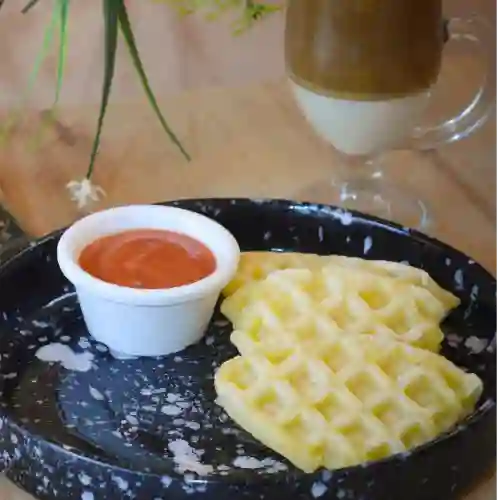 Waffle Pan de Yuca + Capuchino 9 Oz