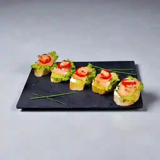 Montaditos de Salmón
