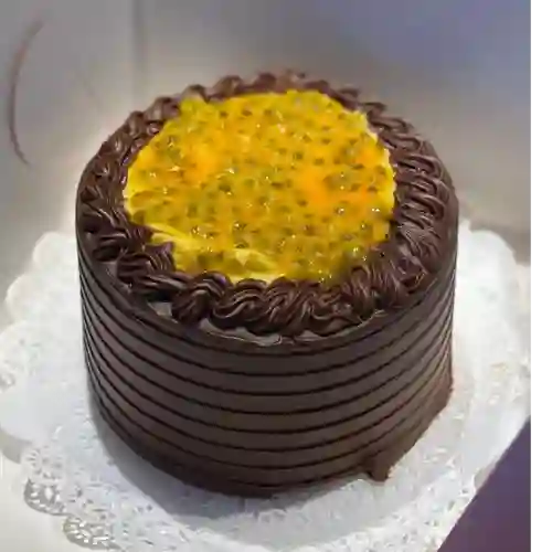 Torta de Chocolate con Maracuya
