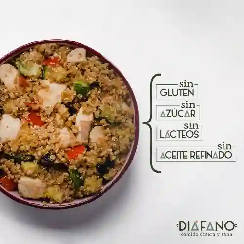 Bowl de Quinoa con Pollo y Vegetales